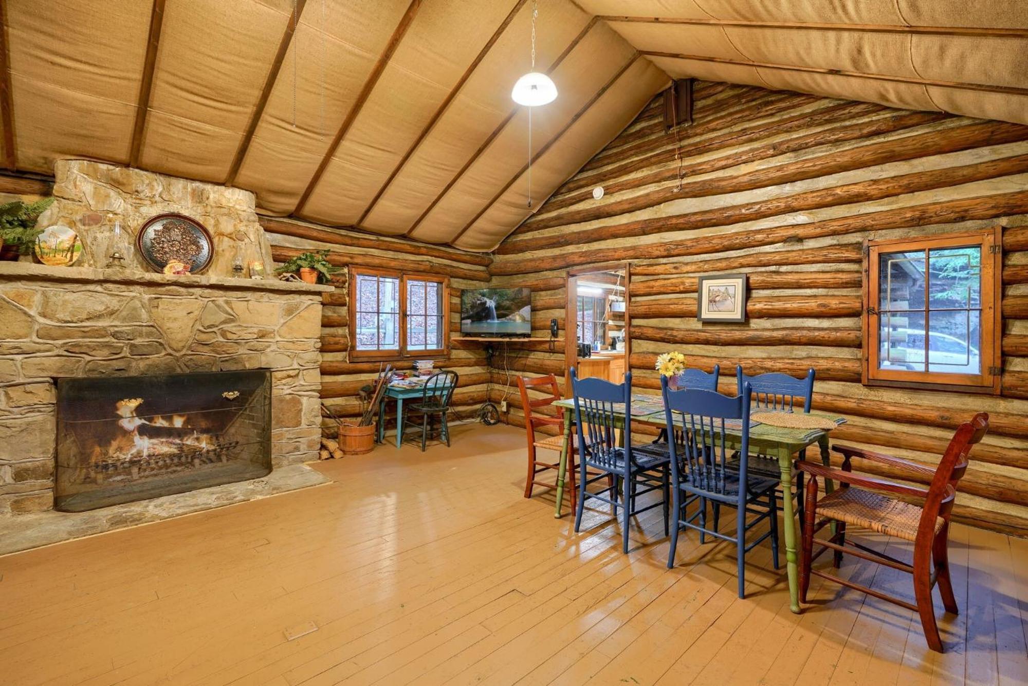 Russell Cabin Лоґан Екстер'єр фото