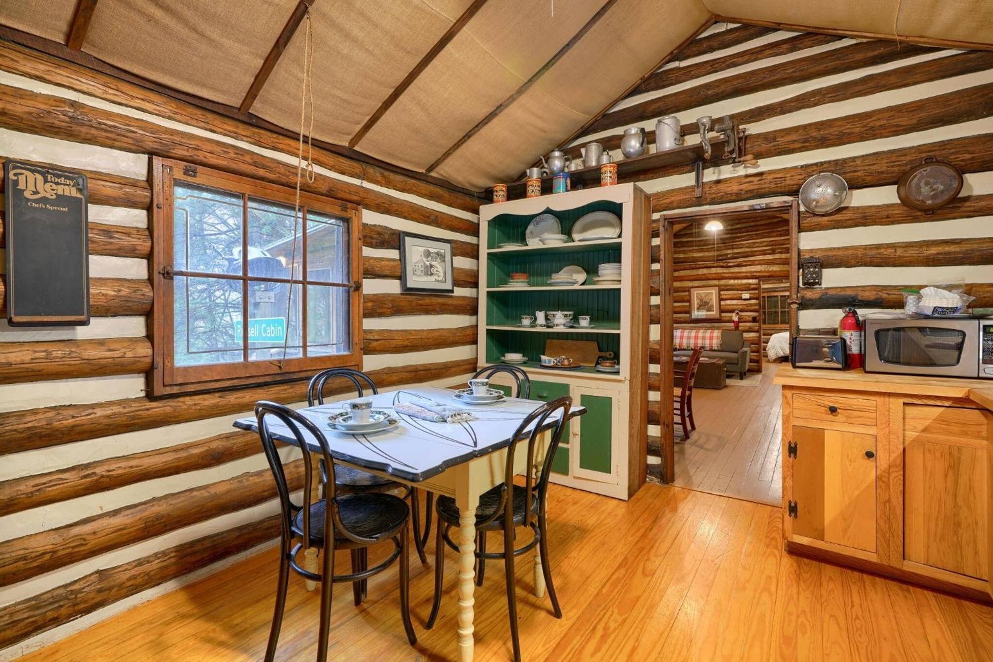Russell Cabin Лоґан Екстер'єр фото